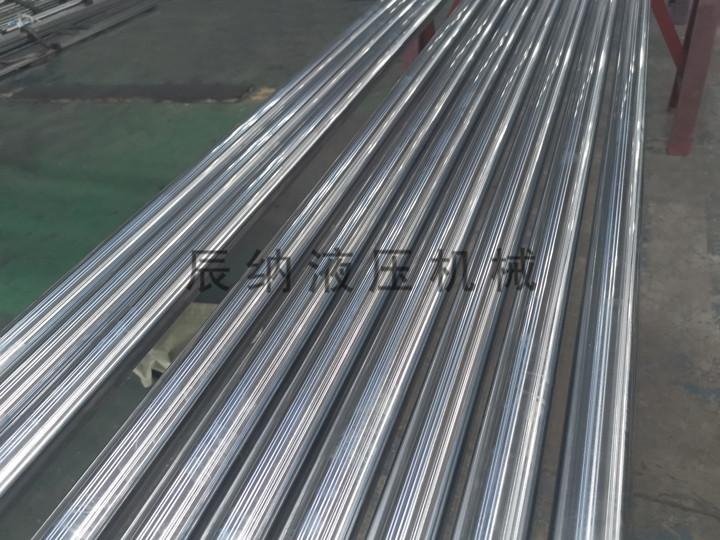 Precision piston rod